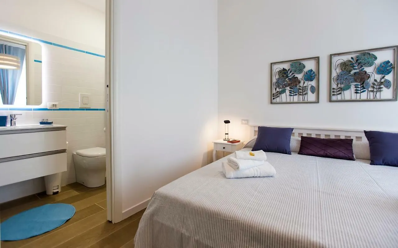 Jolie Julie Accomodation Sassari 0*,  Italia