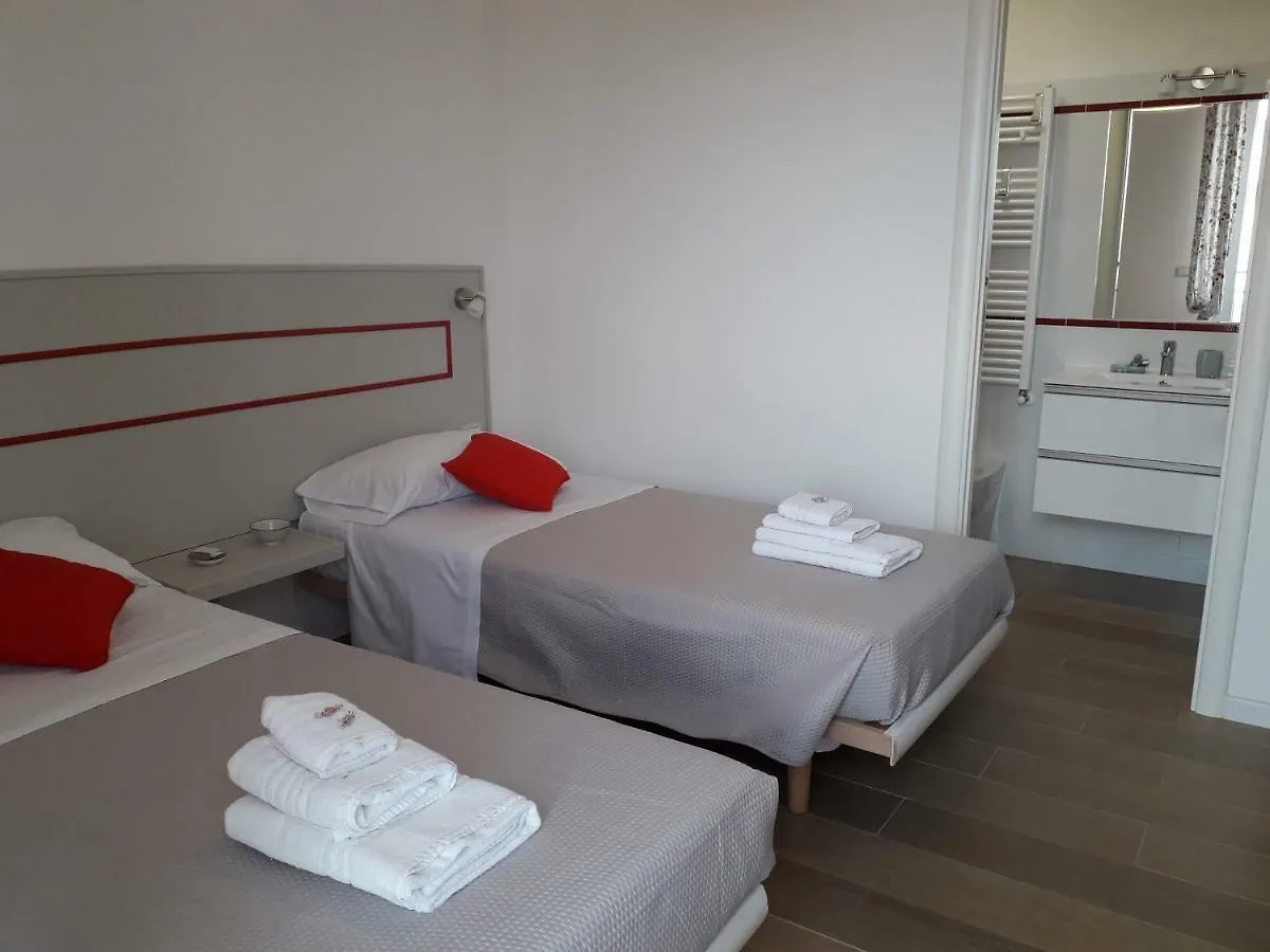 Jolie Julie Accomodation Sassari Italia